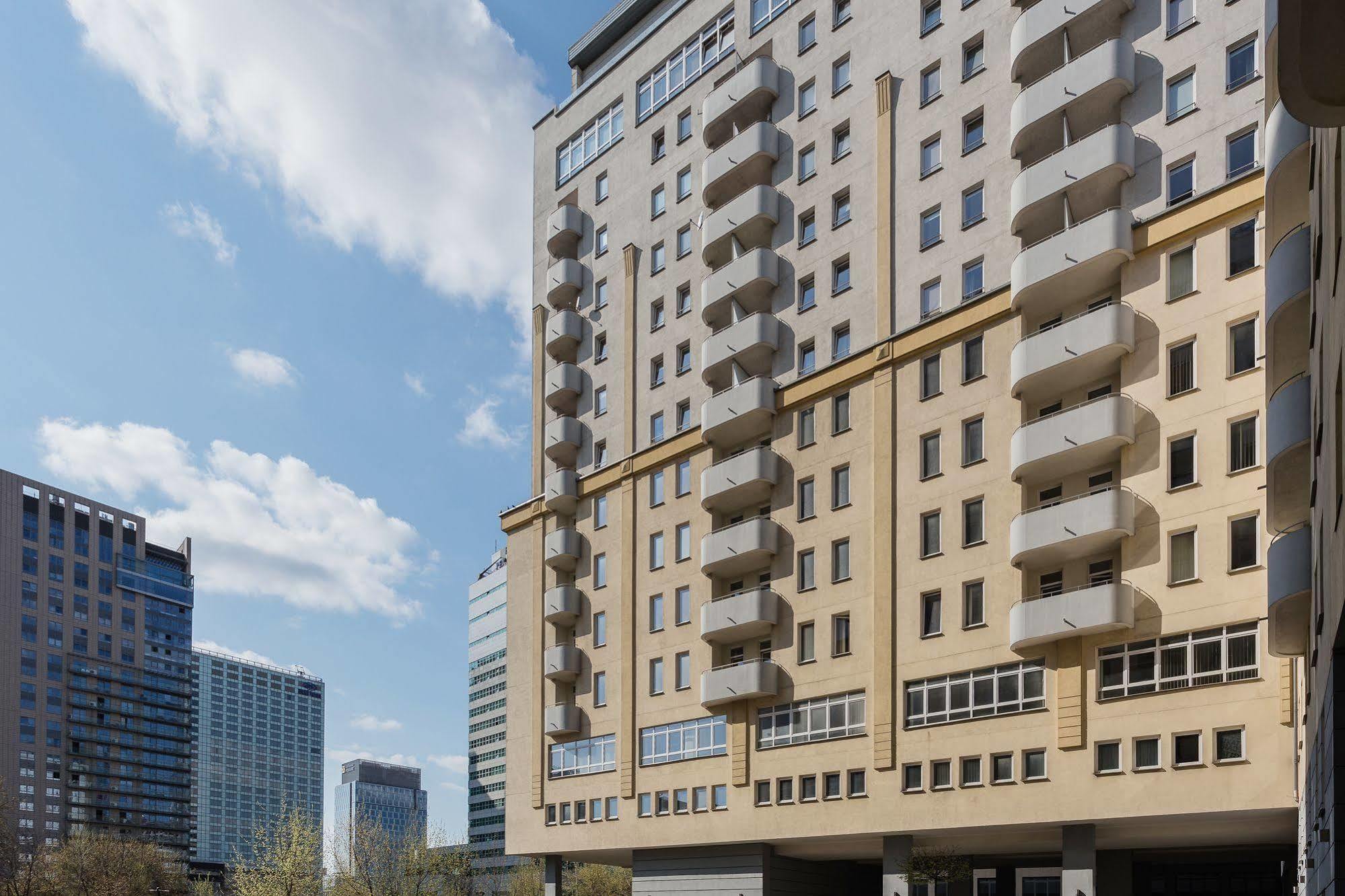 Platinum Apartments วอร์ซอ ภายนอก รูปภาพ