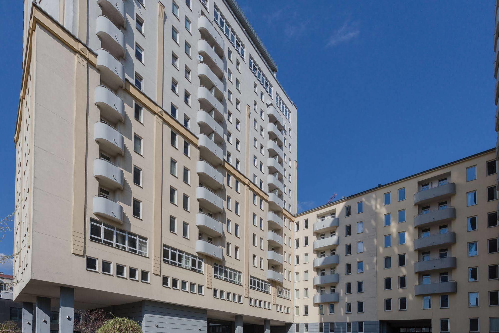 Platinum Apartments วอร์ซอ ภายนอก รูปภาพ