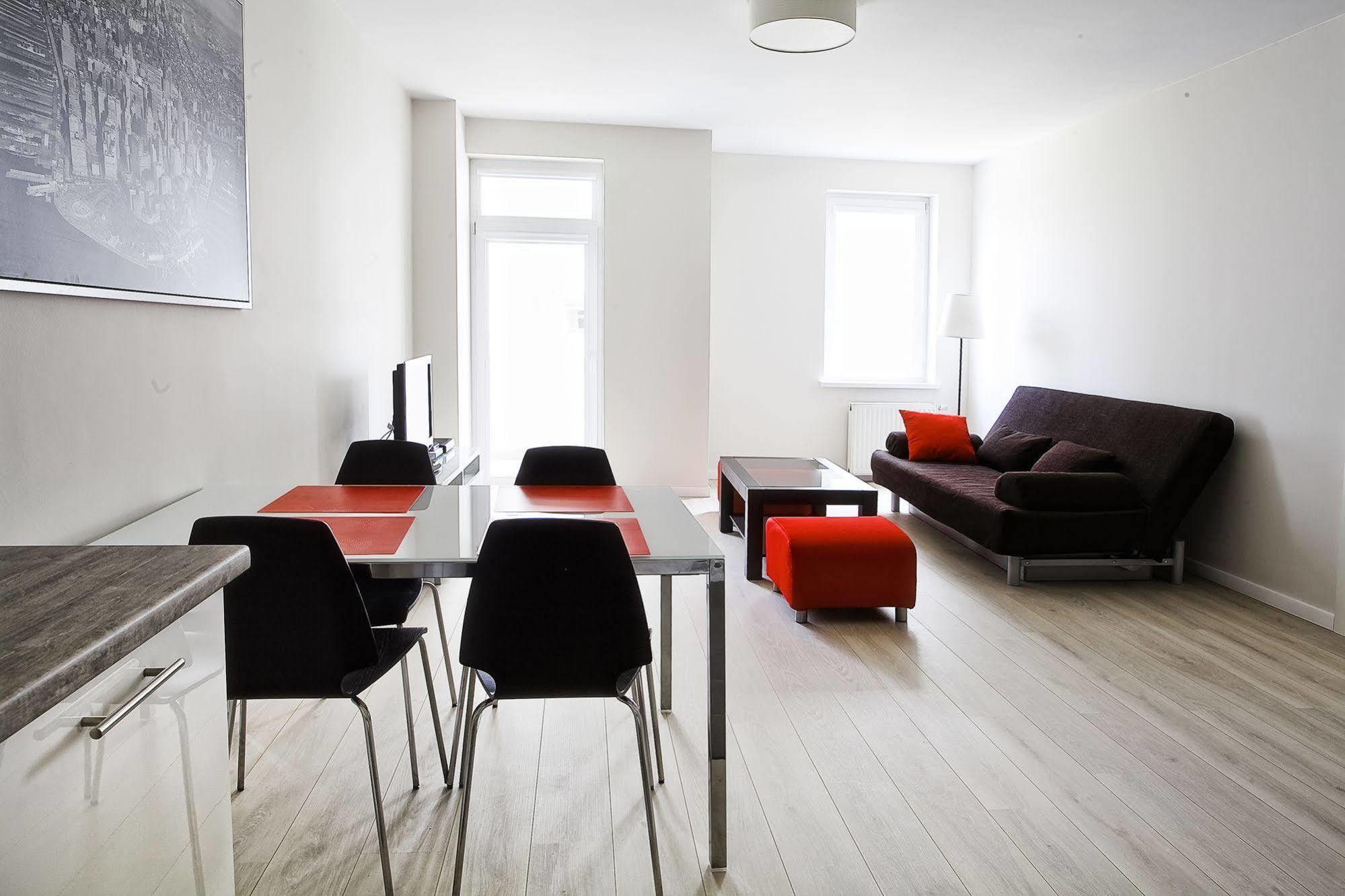 Platinum Apartments วอร์ซอ ภายนอก รูปภาพ