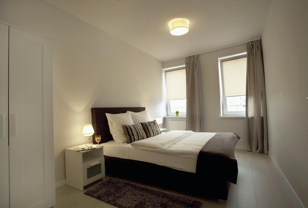Platinum Apartments วอร์ซอ ภายนอก รูปภาพ